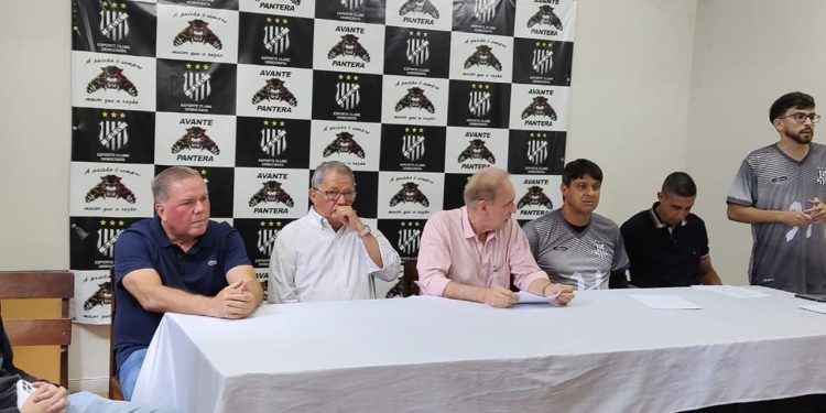 Diretoria do Democrata apresentou elenco e comissão técnica para a disputa do Mineiro 2025