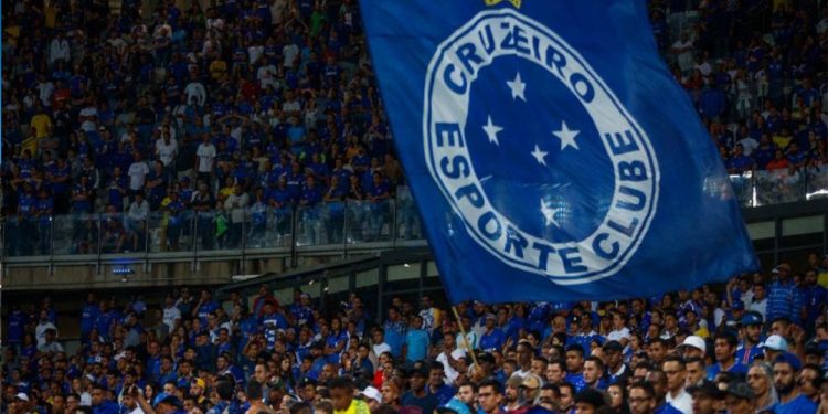 Após reunião, Cruzeiro decide manter Fernando Diniz como técnico para 2025