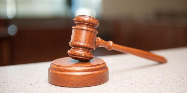 Homem é condenado a mais e 26 anos de prisão por homicídio, tráfico de drogas e corrupção de menores em Manhuaçu