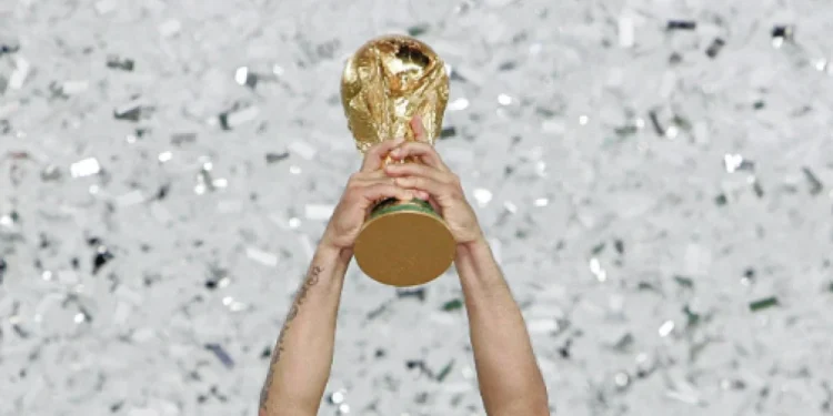 Brasileirão 2025 começa com quase 40 jogadores que já disputaram a Copa do Mundo