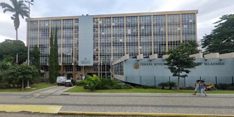 Departamento de Atendimento ao Cidadão volta a atender no horário normal, em Valadares