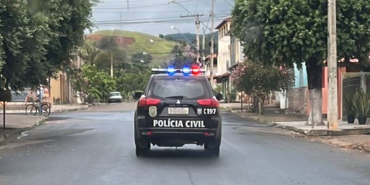 Suspeito de assaltar joalheria é preso, em Itanhomi