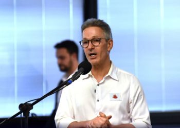 Zema no Leste de MG: governador anuncia ampliação do acesso ao Emergência MG e vistoria escola e UBS