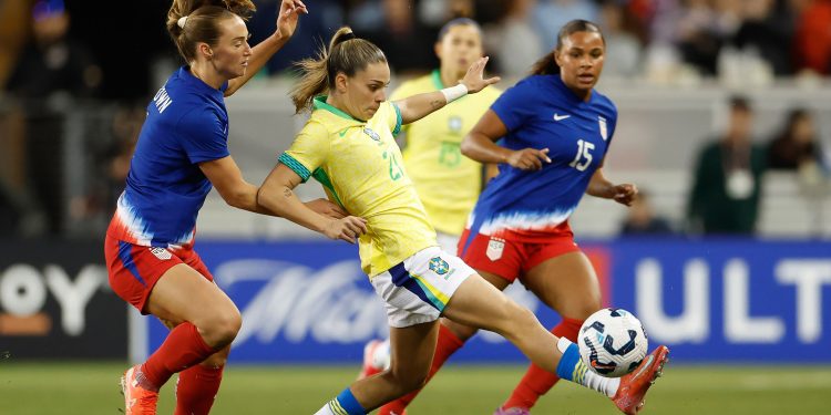 Seleção Feminina vence os EUA em jogo amistoso, com gol de atacante do Palmeiras