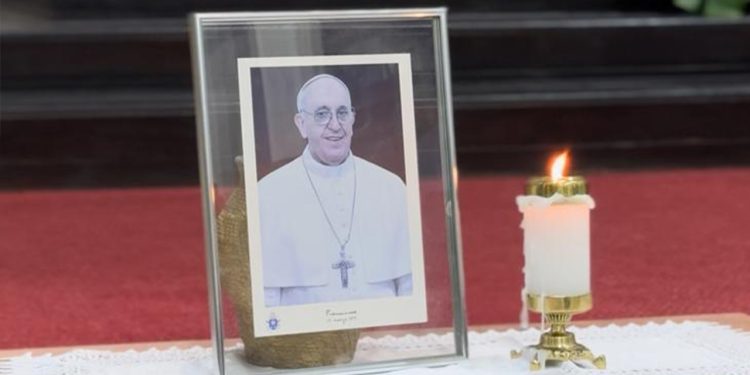 CNBB divulga orientações litúrgicas para rezar pela alma do Papa Francisco
