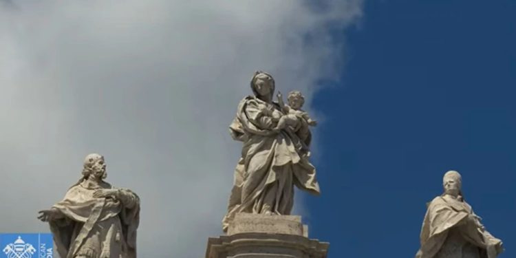 Papa Francisco é sepultado na Basílica de Santa Maria Maior