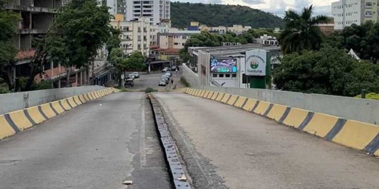 Viaduto do Filadélfia passa por avaliação estrutural após interdição total