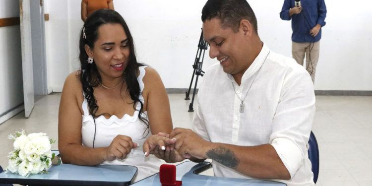 Casais já podem se inscrever para casamento comunitário gratuito em Valadares