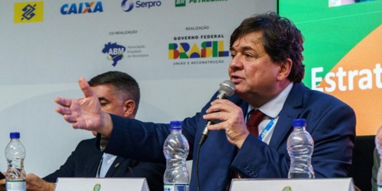 André Quintão fala sobre programa da Assistência Social que destinará mais de R$ 600 mi á municípios da bacia do Rio Doce