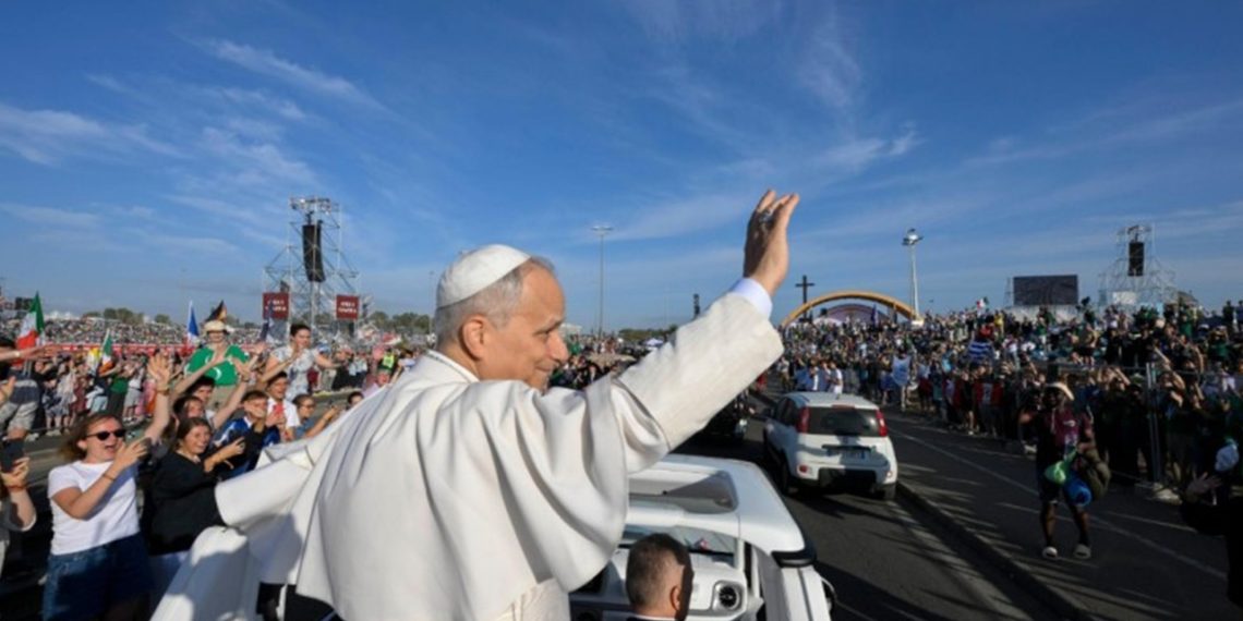 Cerca de 1 milhão de jovens se reúnem com o Papa em fim de semana dedicado à juventude, em Roma