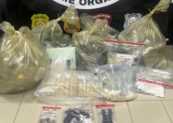 Operação da Polícia Militar prende quatro pessoas com mais de 100 Kg de drogas, em Valadares