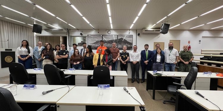 Governador Valadares empossa novos membros do Conselho Municipal de Proteção Animal