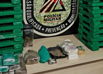 Mulher é presa com mais de 70 barras de maconha, em Valadares