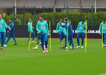Brasil começa preparação em Londres para amistosos que encerram a temporada 2025
