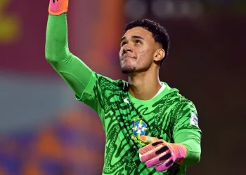 Brasil vence a França nos pênaltis e avança às quartas do Mundial Sub-17