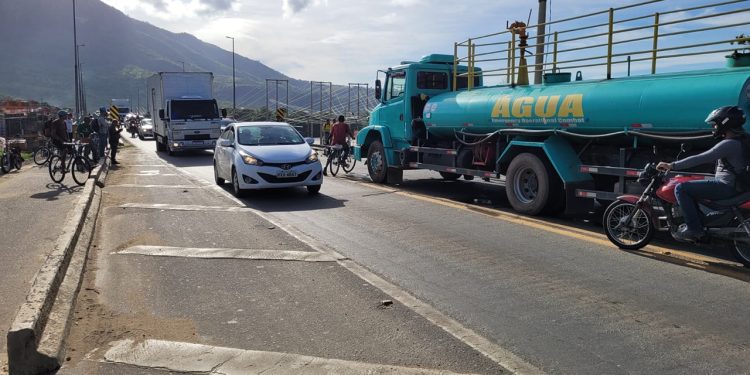Motociclista morre em acidente na BR-116, próximo à Ponte do São Raimundo, em Valadares