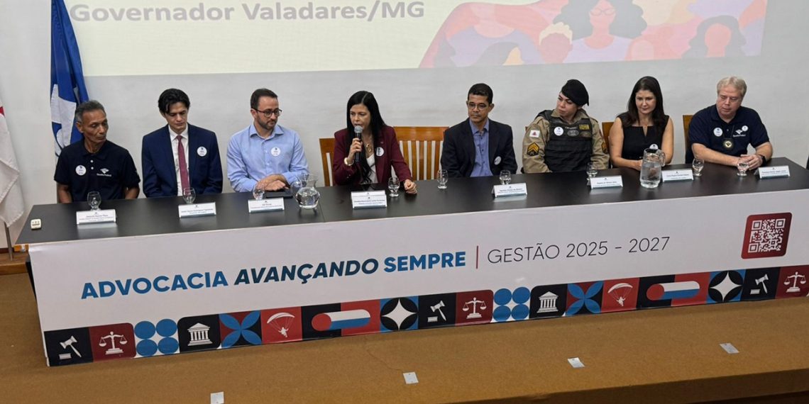 Receita Federal faz doação de objetos apreendidos, em Valadares