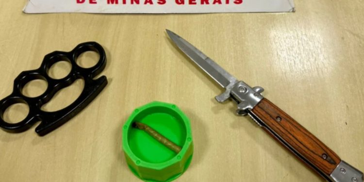 Adolescentes são apreendidos após lançarem explosivo em escola de Ipatinga
