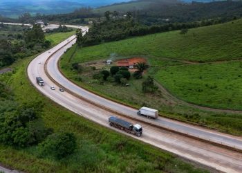 Radares da BR-381 entre BH e Valadares ainda não estão em funcionamento, esclarece Nova 381