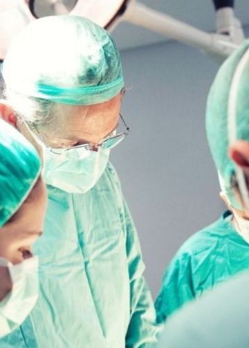 Justiça mantém condenação de médico por erro em cirurgia, em Ipatinga