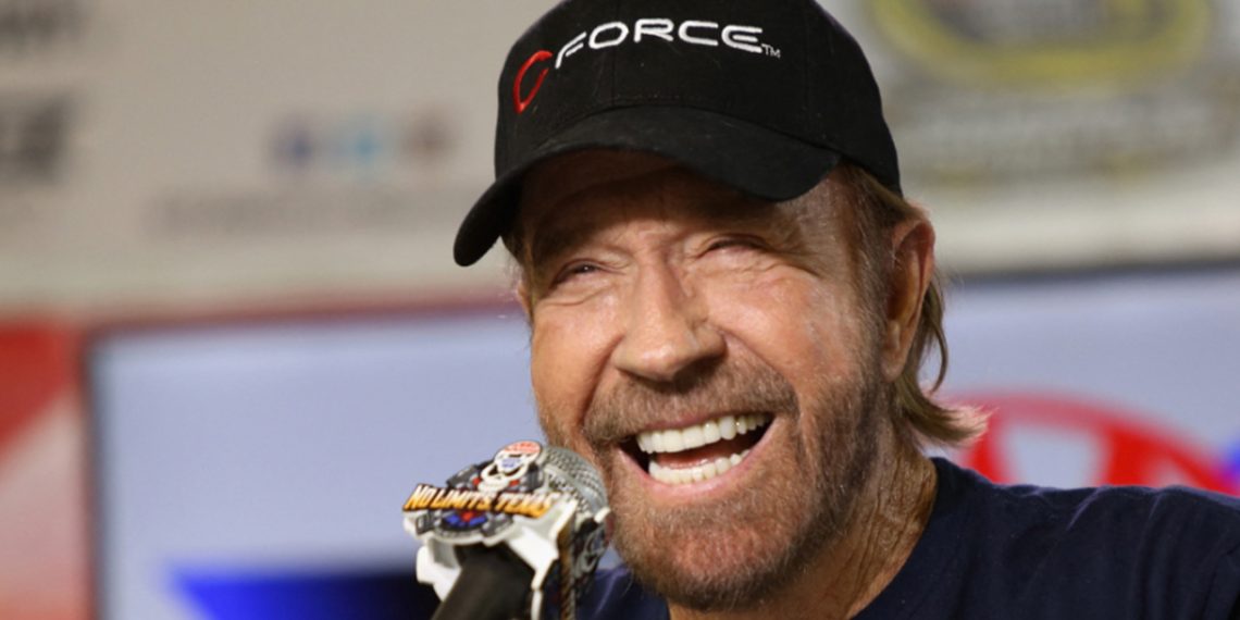 Morre o ator Chuck Norris, lenda do cinema de ação, aos 86 anos