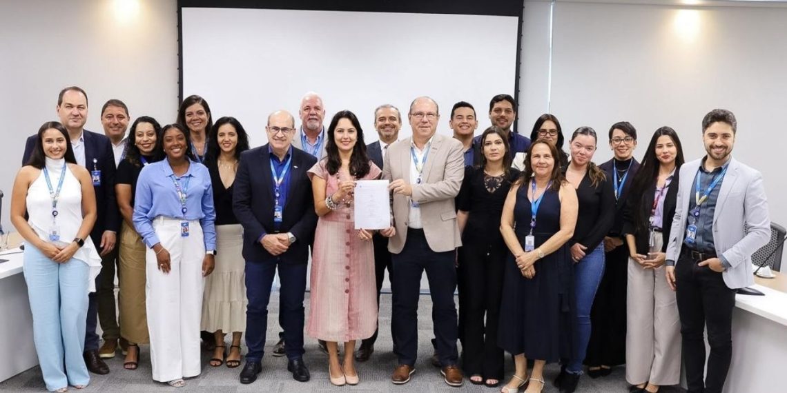 Acordo entre Governo de Minas e Sebrae prevê apoio a pequenos negócios em municípios da Bacia do Rio Doce