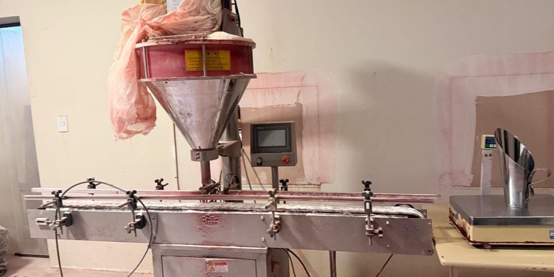 Operação do MPMG prende 2 pessoas e desmonta falsificação de suplementos