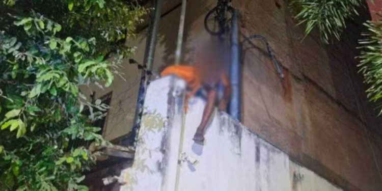 Homem tenta furtar fios elétricos do padrão de uma igreja e é preso, em Valadares