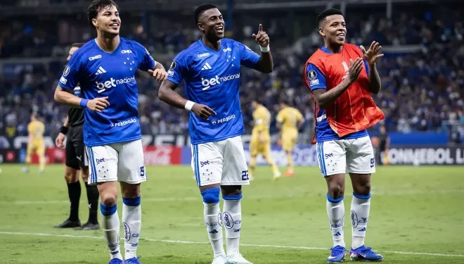 Cruzeiro vence Boca Juniors no Mineirão, assume liderança do grupo e se aproxima da classificação