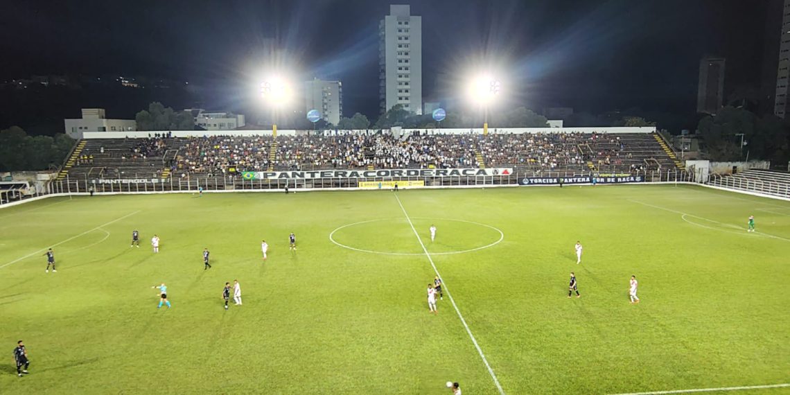 Democrata aposta em promoção de ingressos para duelo direto contra o Vitória-ES pela Série D