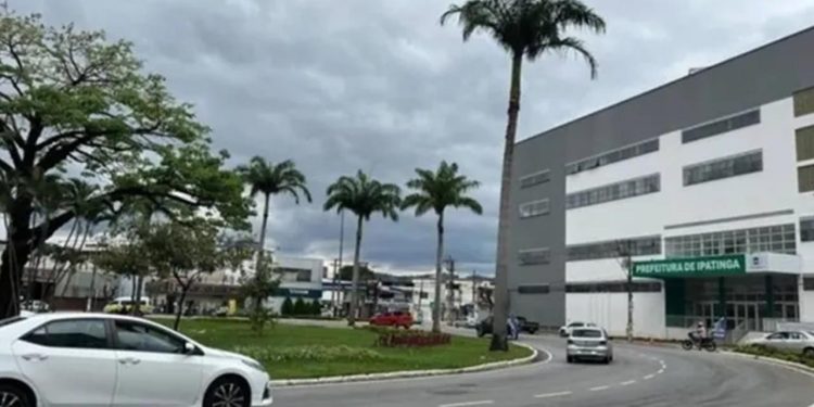 Ipatinga abre concurso público com vagas em diversas áreas da administração