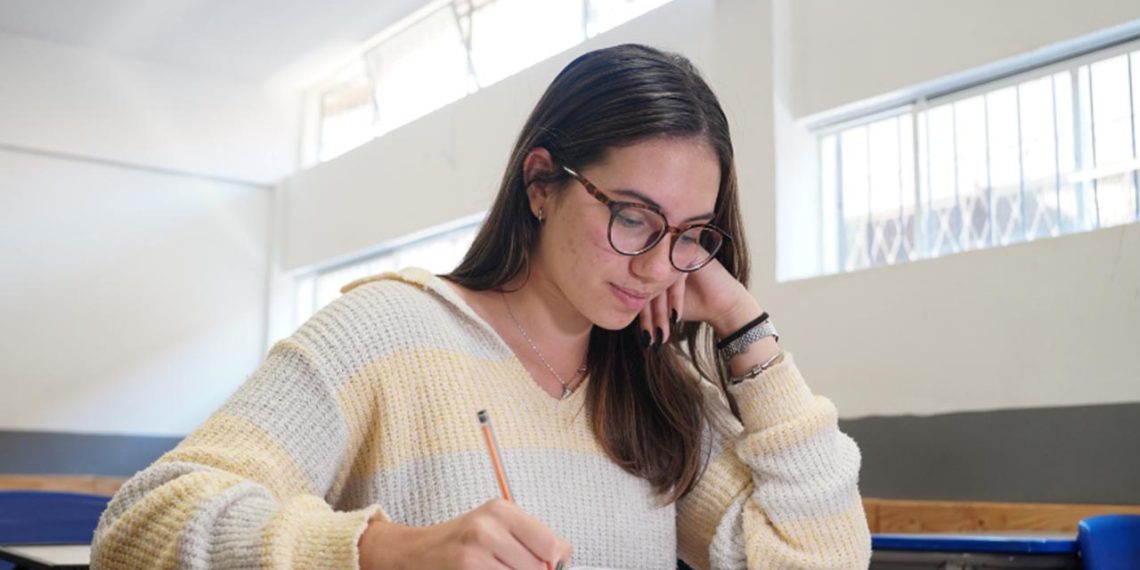 Começa o prazo para pedir isenção da taxa de inscrição do Enem 2026