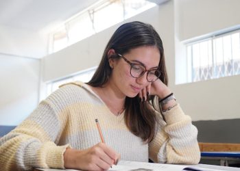 Começa o prazo para pedir isenção da taxa de inscrição do Enem 2026