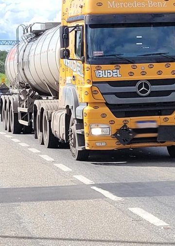 Fluxo de veículos cresce nas rodovias que cortam Valadares, durante a Semana Santa