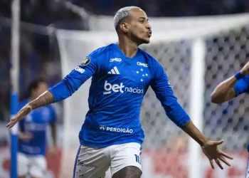 Cruzeiro atropela o Barcelona-EQU no Mineirão e garante vaga nas oitavas da Libertadores