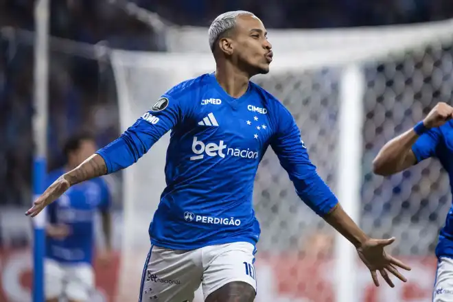 Cruzeiro atropela o Barcelona-EQU no Mineirão e garante vaga nas oitavas da Libertadores