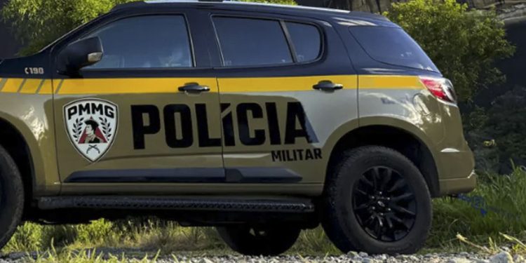 PM prende homem que invadiu casa e manteve família em cárcere privado, em Valadares