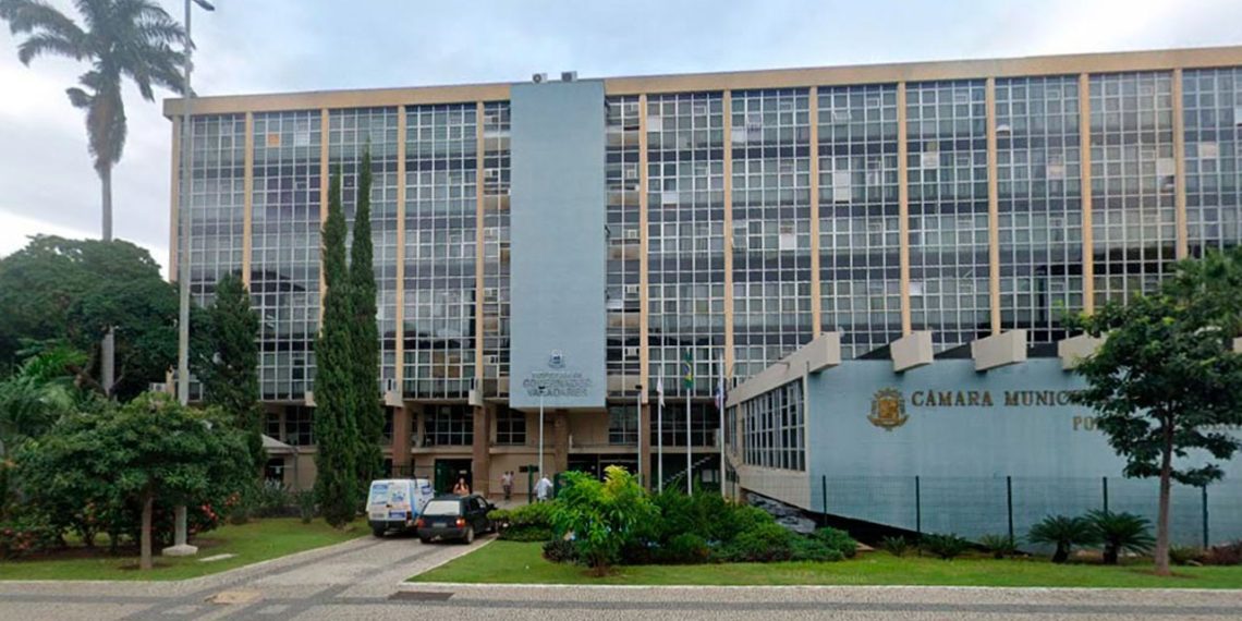 Prefeitura de Valadares abre processo para anular contrato de prestação do transporte escolar