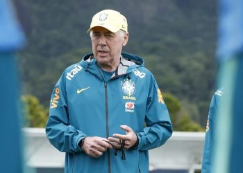 Ancelotti inicia trajetória em Copas do Mundo e busca estreia vitoriosa com a Seleção Brasileira