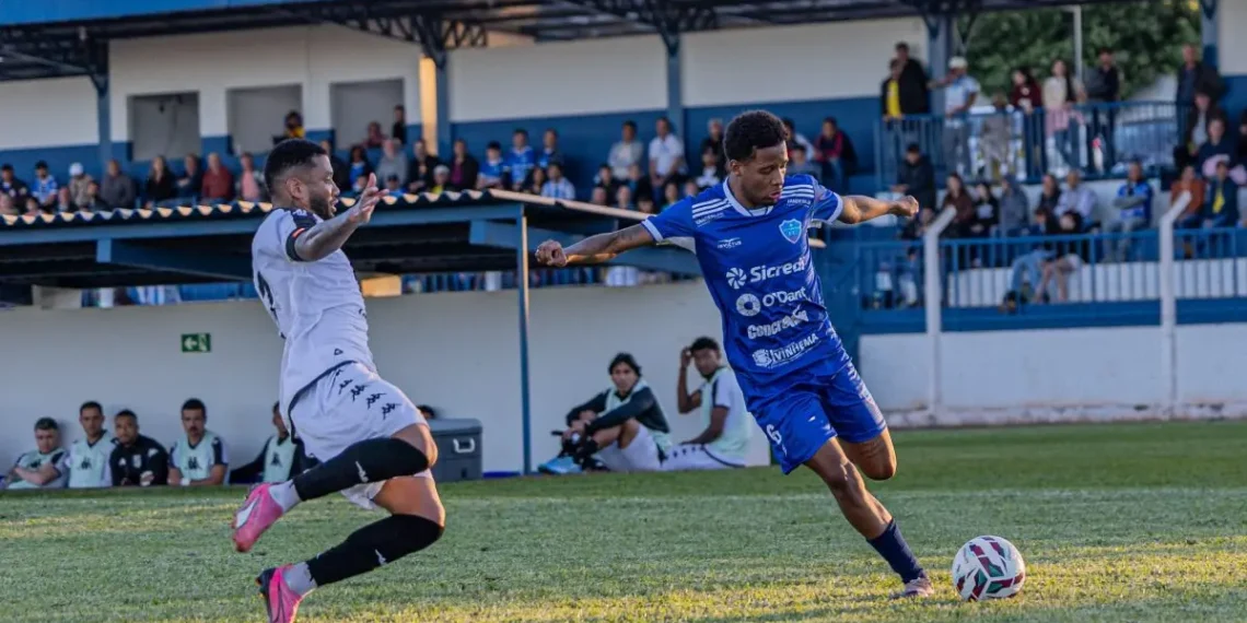 Democrata GV perde para o Ivinhema por 3 a 1 e complica classificação na Série D