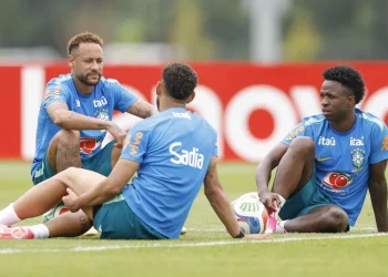 Brasil fecha fase de grupos contra a Escócia e mira liderança do Grupo C na Copa do Mundo