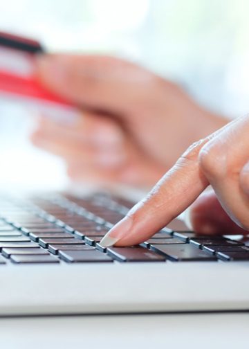 Justiça condena marca esportiva a indenizar cliente por não devolver dinheiro de compra online