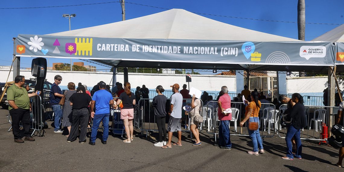 Praça de Serviços traz à Valadares atendimentos gratuitos do Governo de Minas