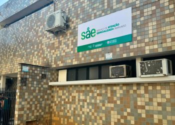Valadares reinaugura unidade de saúde que será referência para 50 municípios da região