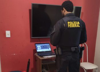 Homem é preso pela PF em operação contra abuso sexual infantojuvenil, em Capelinha