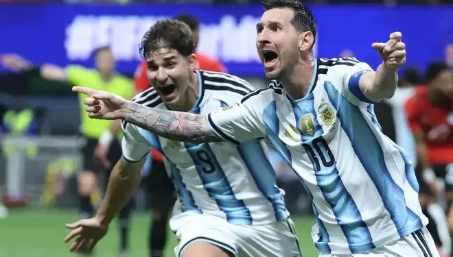 Messi supera pênalti perdido, lidera reação e coloca Argentina nas quartas da Copa