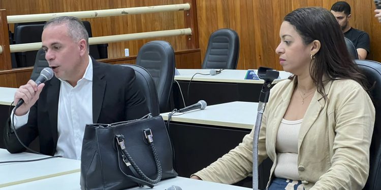 Secretário de Educação é ouvido em comissão da Câmara de Valadares