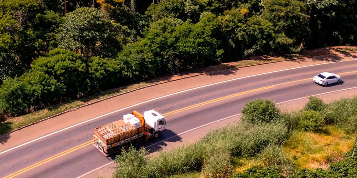 Obras na BR-116 causam interdições no trânsito entre Governador Valadares e Além Paraíba