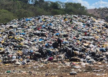 MPMG pede multa de R$ 5 mil e responsabiliza Prefeitura por “lixão” no Turmalina em Valadares