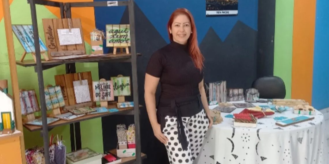 GV CIT recebe exposição da artesã Cláudia Carvalho, no Projeto Gente que Faz Arte